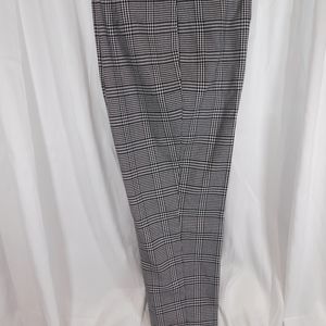Ladies ankle length pants